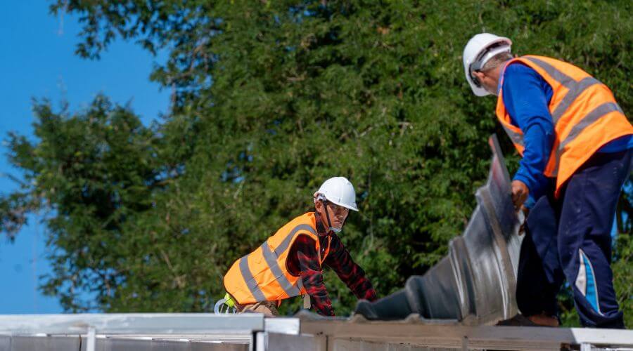 Roof maintenance in Elmaton, TX